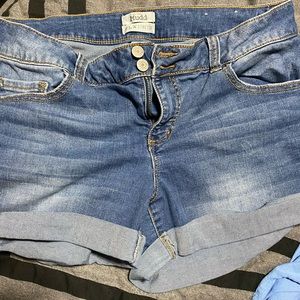 Women’s mudd shorts